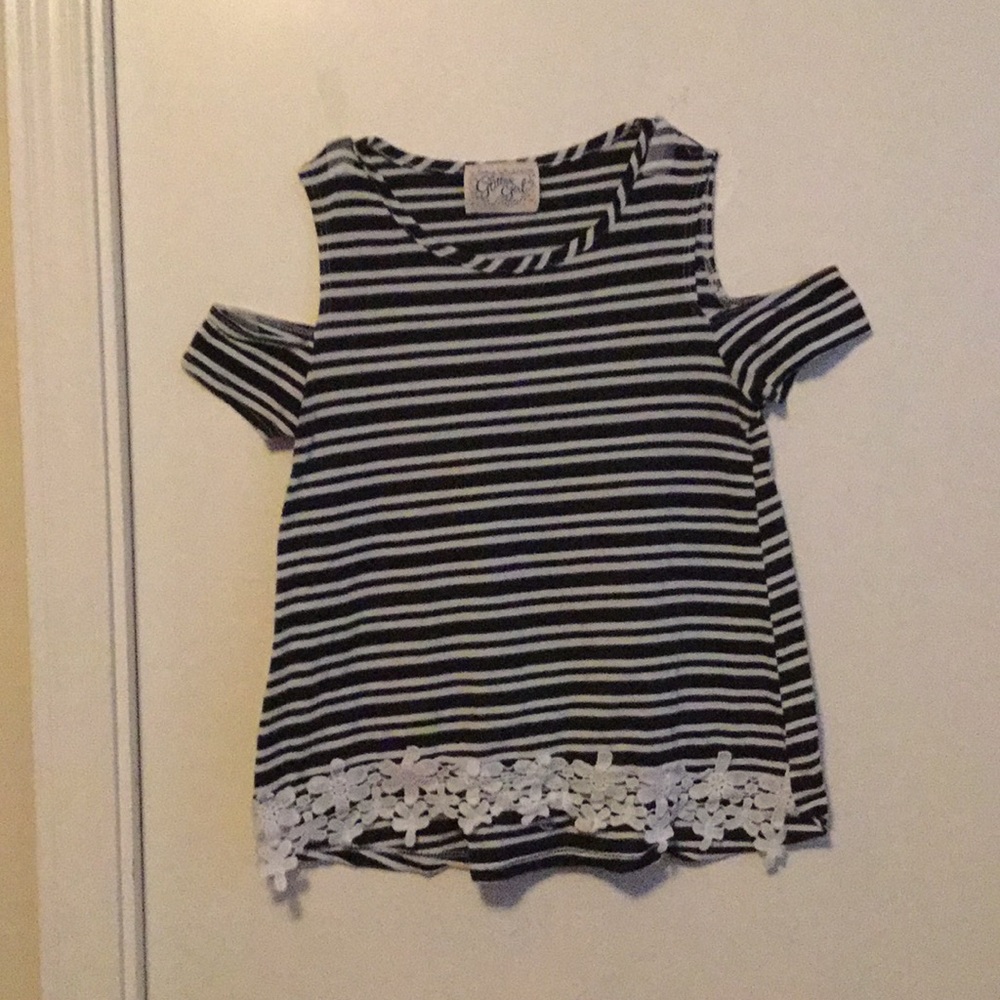 Women's cold shoulder striped tee